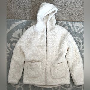 Hollister Sherpa pull over